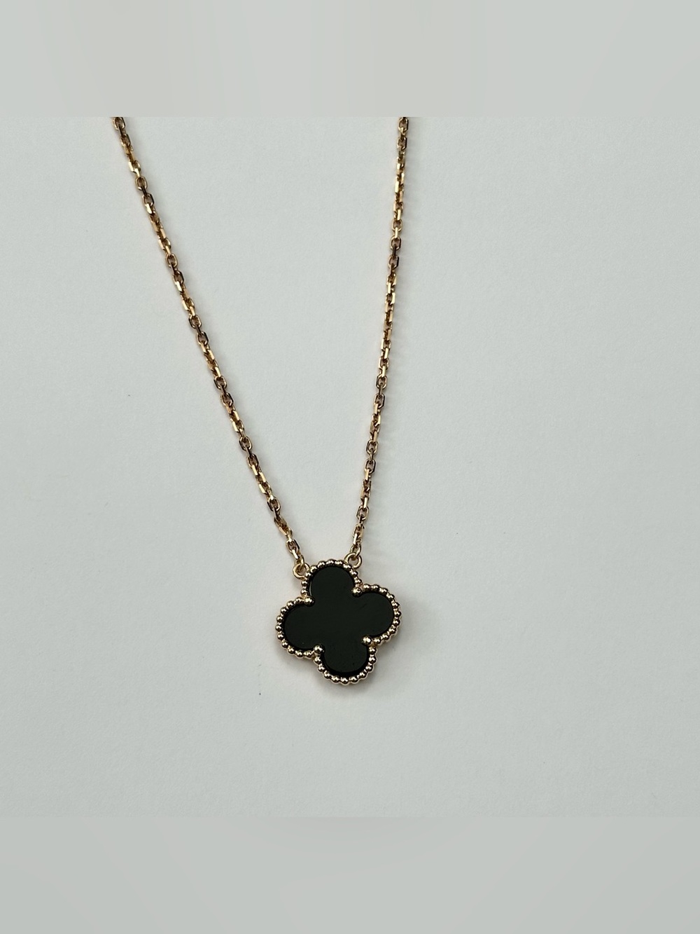 Van Cleef & Arpels Vintage Alhambra Pendant Necklace Onyx 18K Yellow Gold VCA